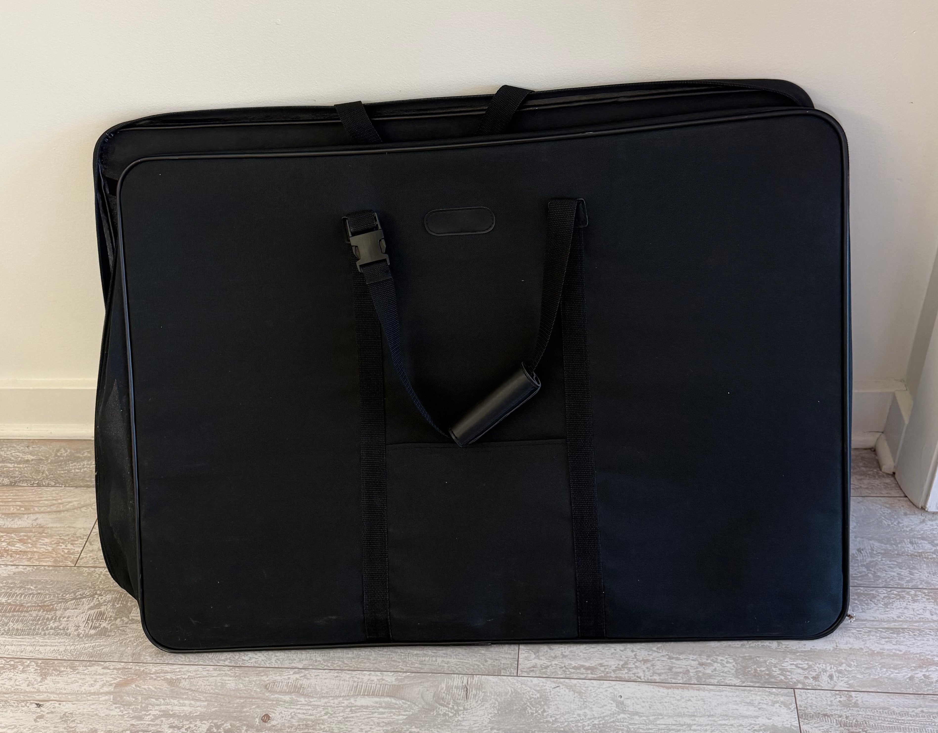 Large Rigid Artist Portfolio Case – 24" × 32.5" × 3"