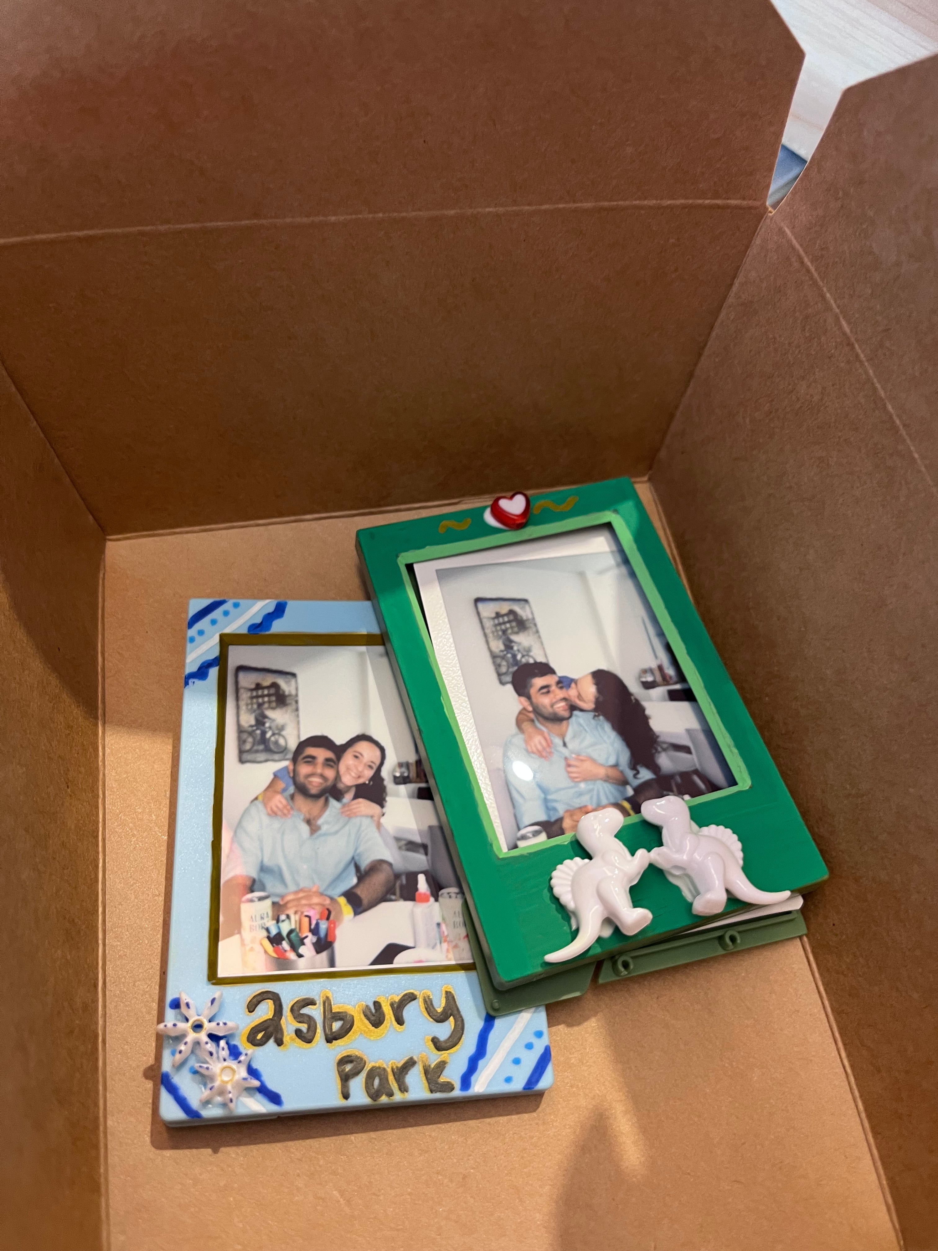 Art à la Carte - Add a Memory Maker: Polaroid Photo Frame - $15